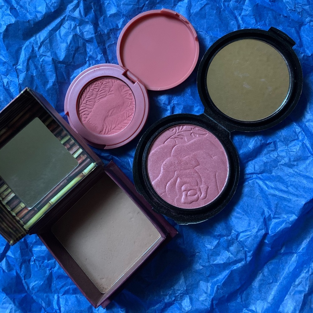 Makeup Bundle - Picture 4 of 6